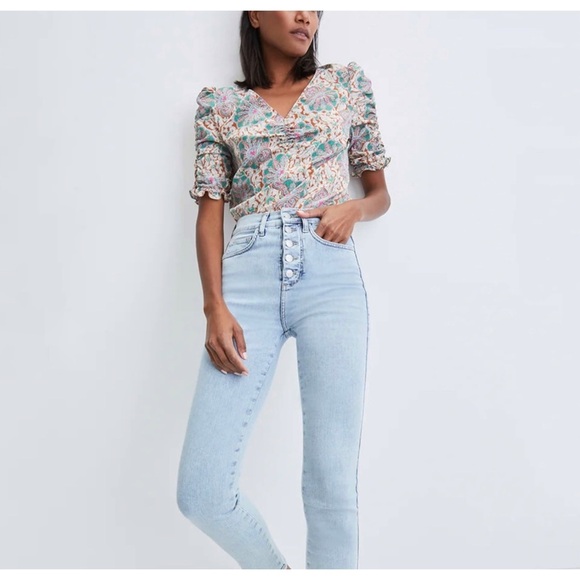 Veronica Beard Henrietta medallion silk blend floral top - Picture 5 of 8